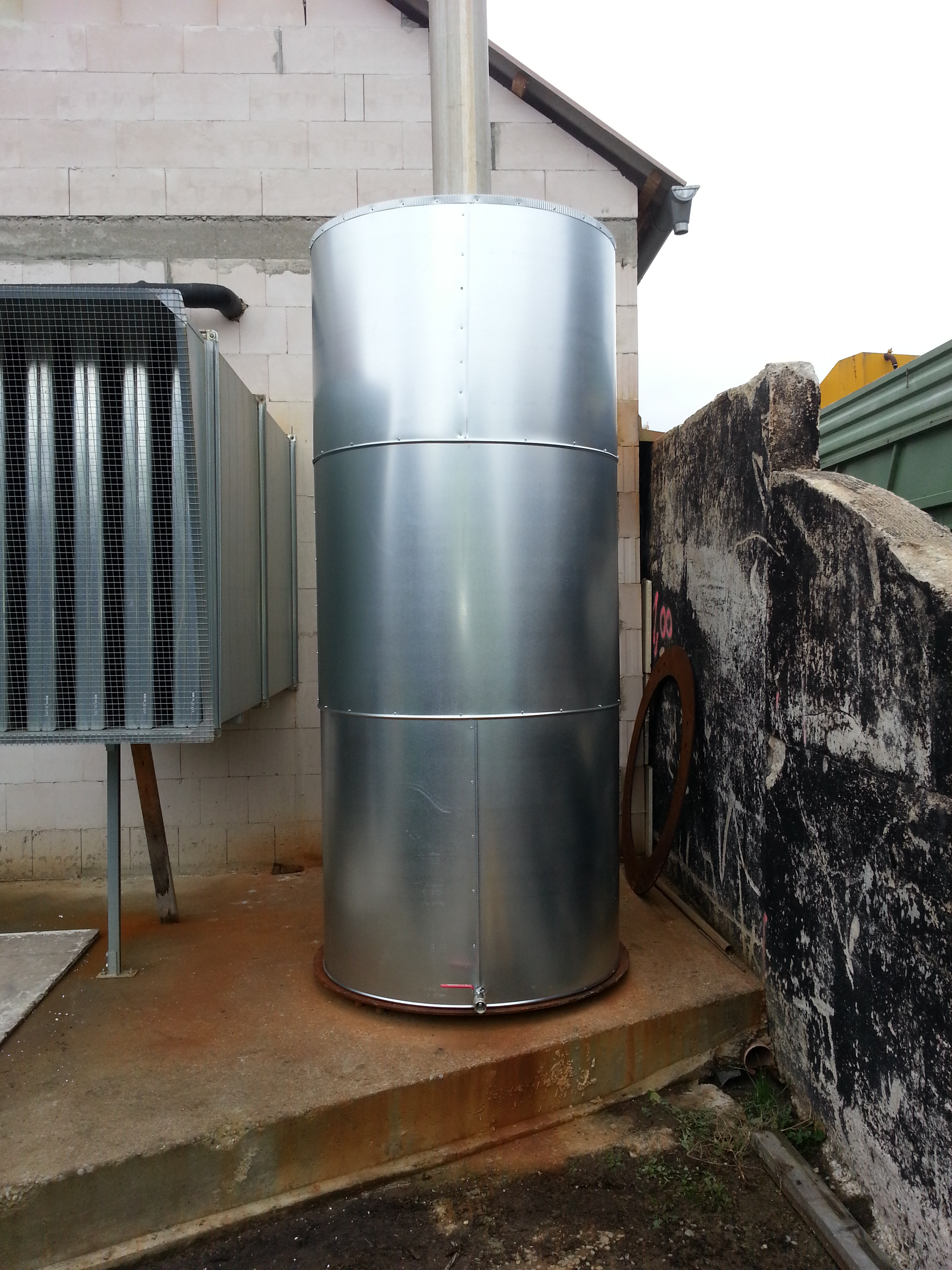 Isolierung eines SchalldÃ¤mpfers einer Biogasanlage